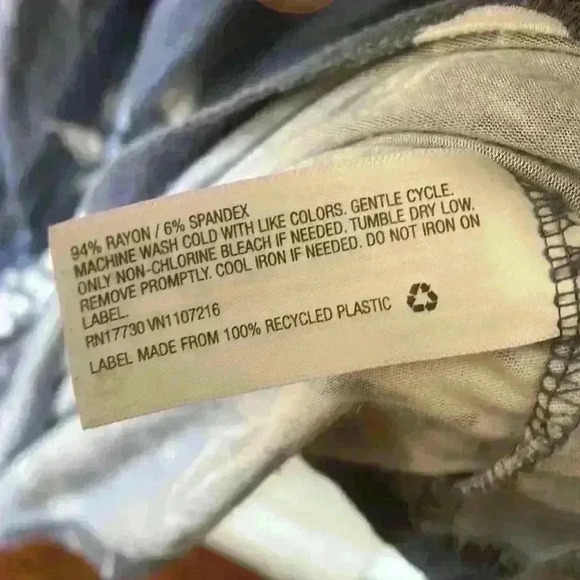 Isabel Maternity Dress S Floral V Neck Maxi Long Womens size Small - Picture 4 of 6